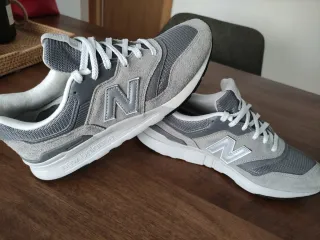 Zapatillas New Balance 997H Talla 43