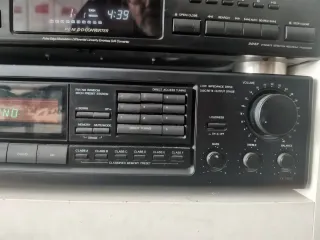 Amplificador Onkyo TX-7820