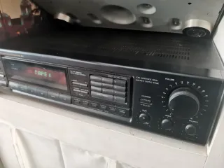 Amplificador Onkyo TX-7820