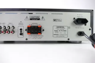 Amplificador Onkyo TX-7820