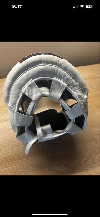 Casco Raja Boxing come nuovo