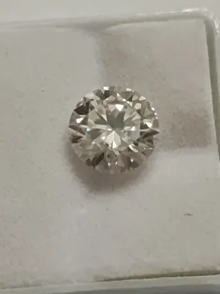 Diamante rotondo 2.10 ct certificato