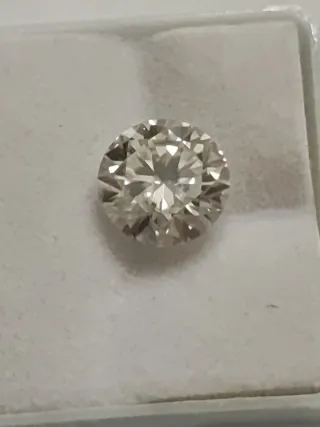 Diamante rotondo 2.10 ct certificato