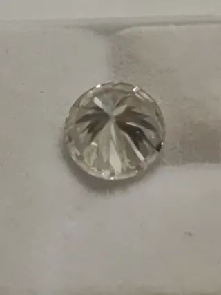 Diamante rotondo 2.10 ct certificato