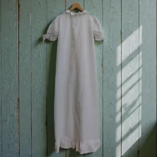 Camisón antiguo blanco con encajes valenciene