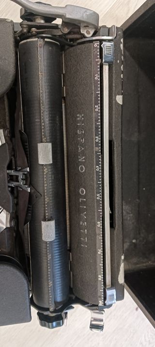 Máquina de escribir Hispano Olivetti Studio 46