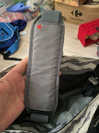 Mochila Skip Hop Zigzag Gris y Beige