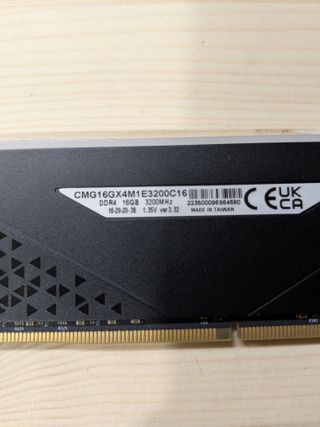 1x16gb DDR4 3200mhz Corsair Vengeance RGB