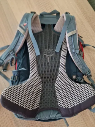 Mochila senderismo Deuter Futura 22L