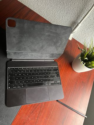 Magic Keyboard originale Apple per iPad Pro 13"