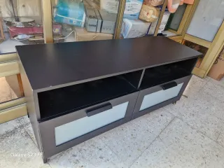 Mueble TV Ikea Negro Madera y Cristal