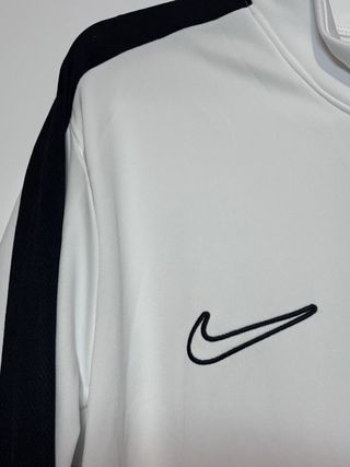 Sudadera Nike Media Cremallera Blanca y Negra