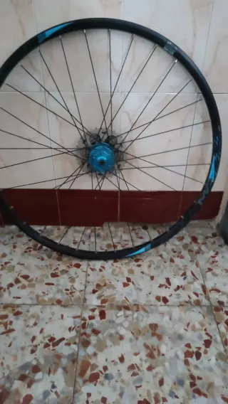 Rueda trasera BTT muy buen estado