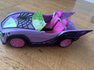 Coche Monster High Morado Araña