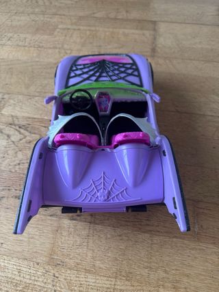Coche Monster High Morado Araña