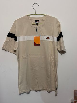 Camiseta Ellesse Beige y Negra Talla M