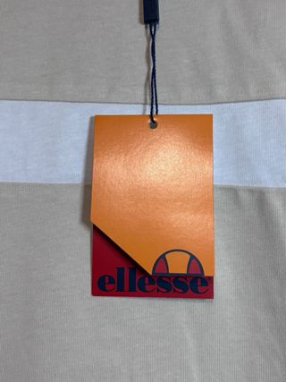 Camiseta Ellesse Beige y Negra Talla M