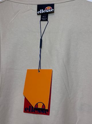 Camiseta Ellesse Beige y Negra Talla M