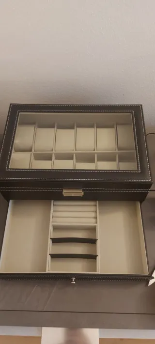 Portagioie Portaorologi Beige e Nero