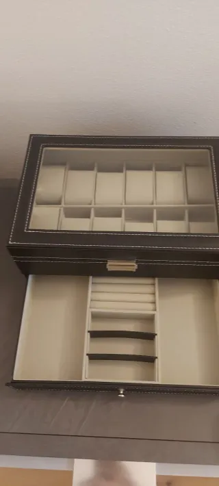 Portagioie Portaorologi Beige e Nero