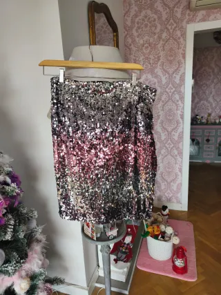 Conjunto falda lentejuelas y top brillo