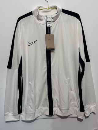Chaqueta deportiva Nike blanca y negra