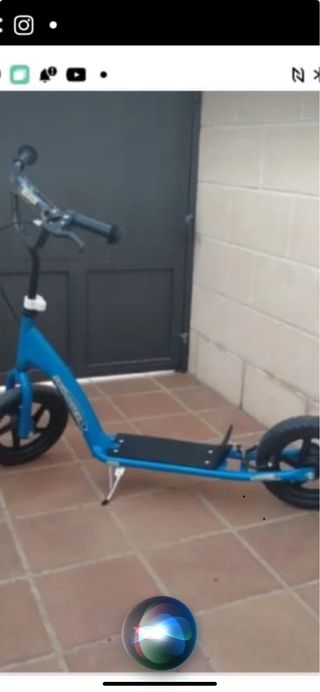 Patinete azul sin estrenar