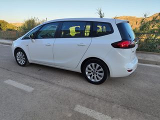 Opel Zafira Tourer 2016
