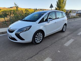 Opel Zafira Tourer 2016