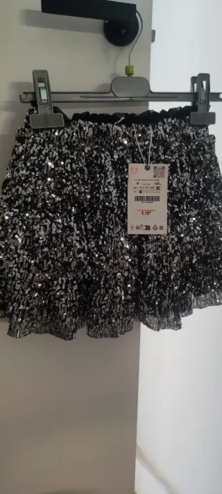 Falda Zara niña lentejuelas tall 8.