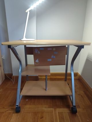 Escritorio infantil madera y metal