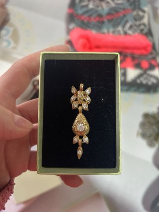 Pendientes y Joya Baturra Dorados, Adrezo huertana