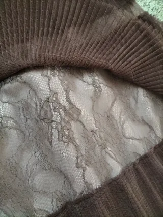 Vestido largo marrón con volantes