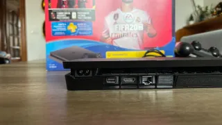 PS4 Slim 1TB Nero
