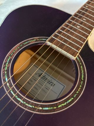 Guitarra Acústica Admira Morada