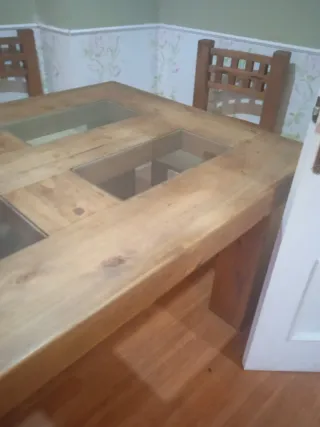 Mesa comedor y 4 sillas madera y cristal