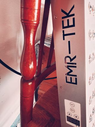 Lámpara Luz Roja EMR-TEK