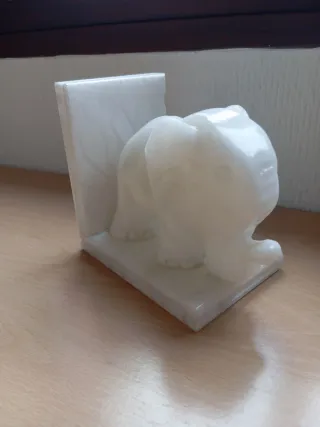 Sujetalibros de mármol blanco