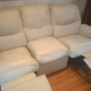 Sofá de piel beige 3-4 plazas