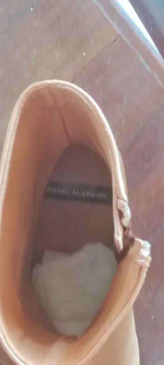 Botines de cuero marrón claro