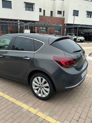 Opel Astra J 140cv 2012