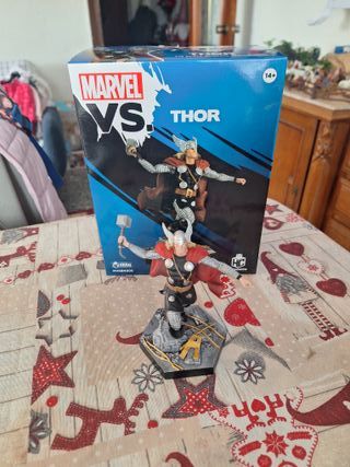Figura Thor Marvel VS