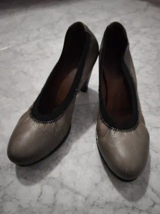 Tacones Pitillos grises
