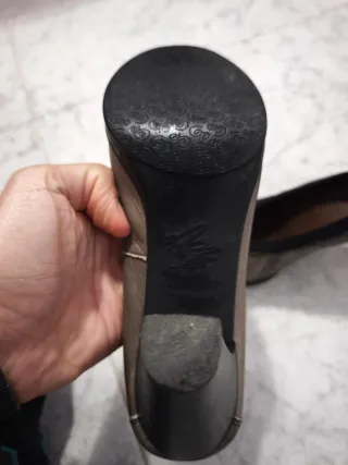 Tacones Pitillos grises