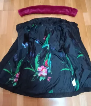 Abrigo negro desigual talla M