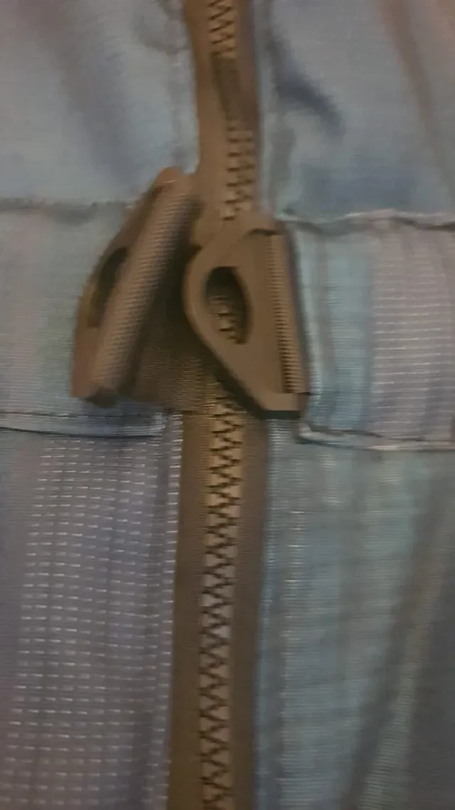 Impermeable Perro + Juguete Hueso