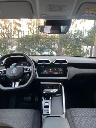 MG ZS 2024 hybrid+ 1.5HEV