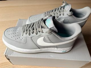 Nike Air Force 1 Gris y Turquesa