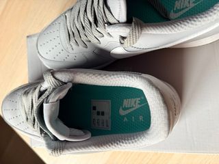 Nike Air Force 1 Gris y Turquesa