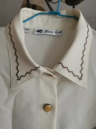 Blusa Rene C. Talla 44 con bordado